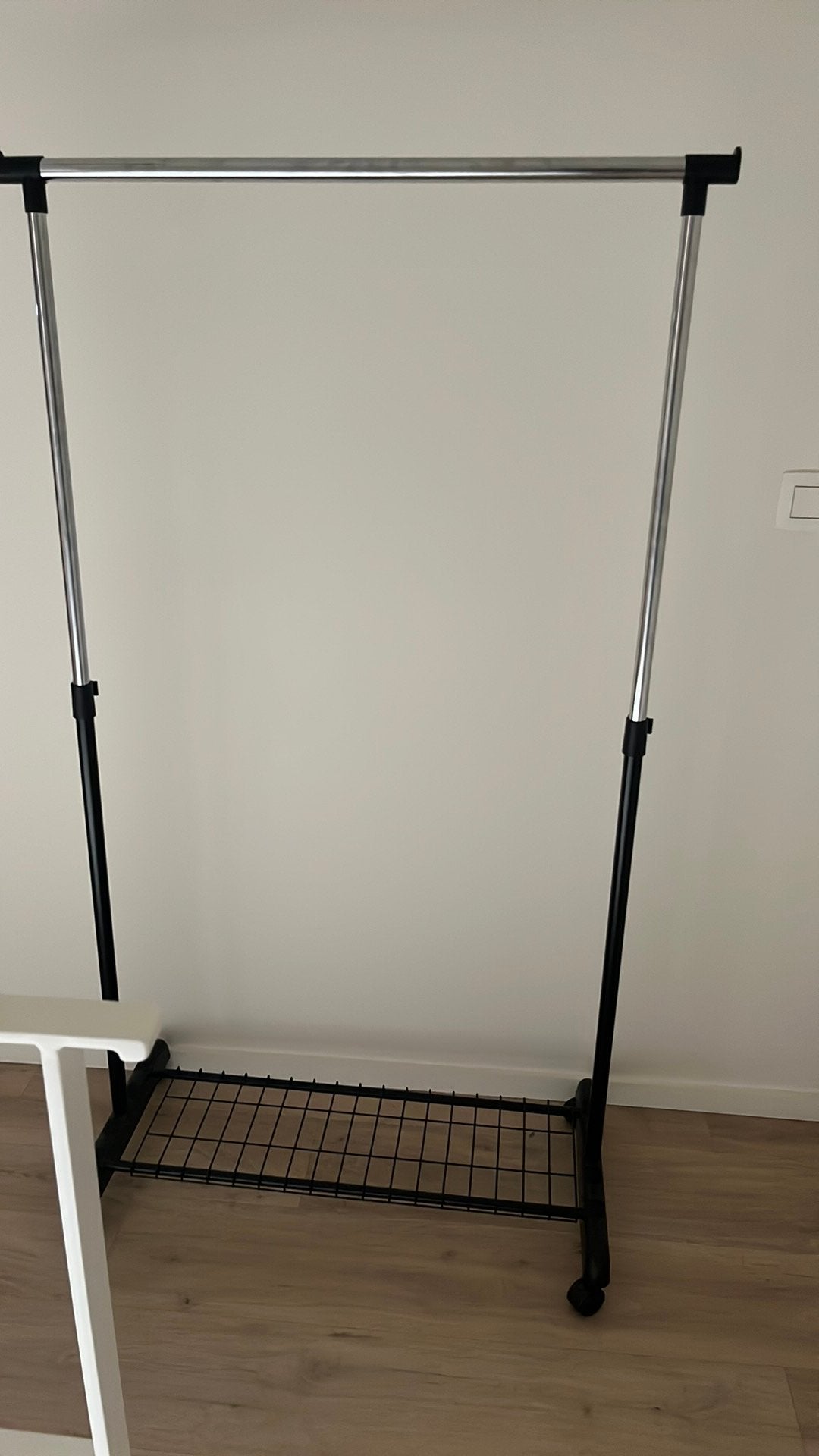 Étagère à vêtements, Enlèvement, Avec roues, Neuf