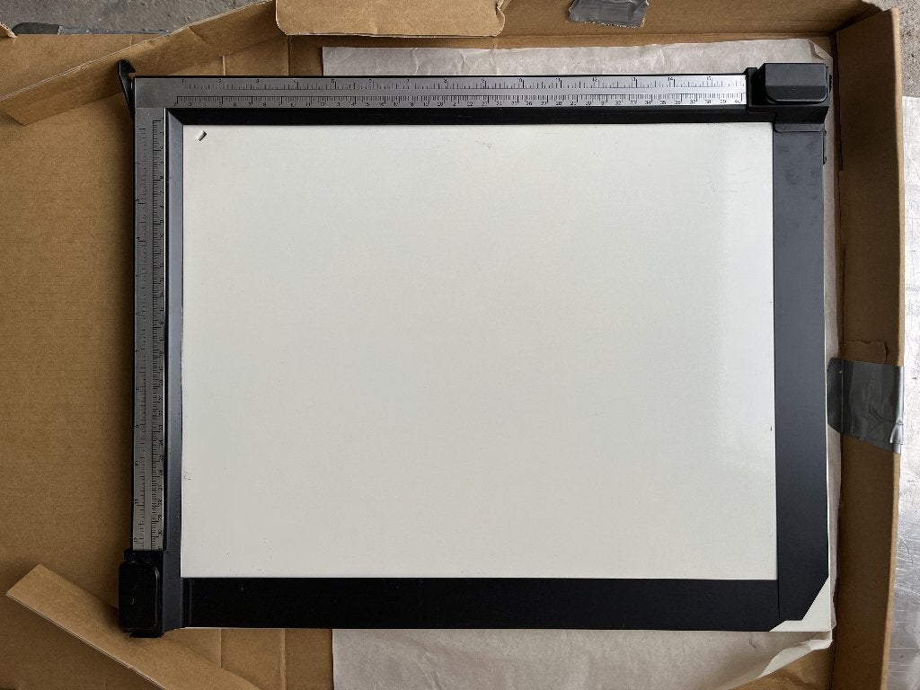 Jessop Metal Enlarging Easel Mask 30x40 cm / 12x16”, Audio, Tv en Foto, Ophalen, Gebruikt, Vergrotingsaccessoire