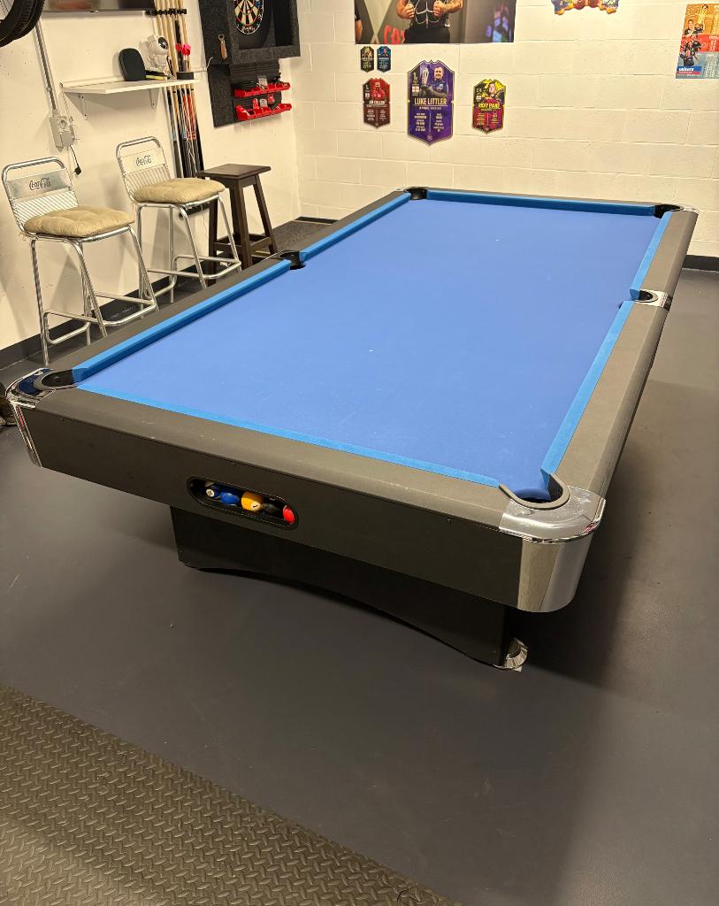 Pooltafel BuckShot Manhattan 9ft, Sport en Fitness, Biljarten en Poolen, Ophalen, Gebruikt, Pooltafel
