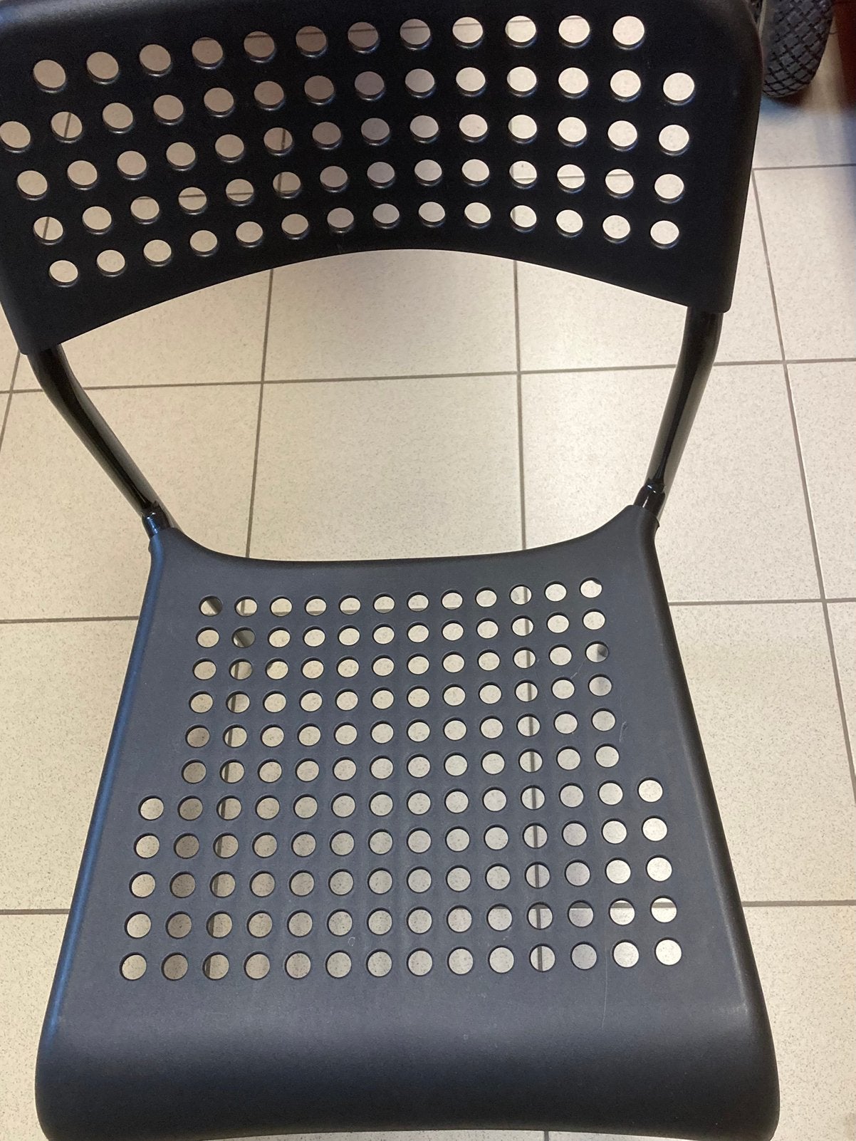 Stapelbare stoelen, Huis en Inrichting, Stoelen, Ophalen, Zo goed als nieuw, Zwart, Kunststof