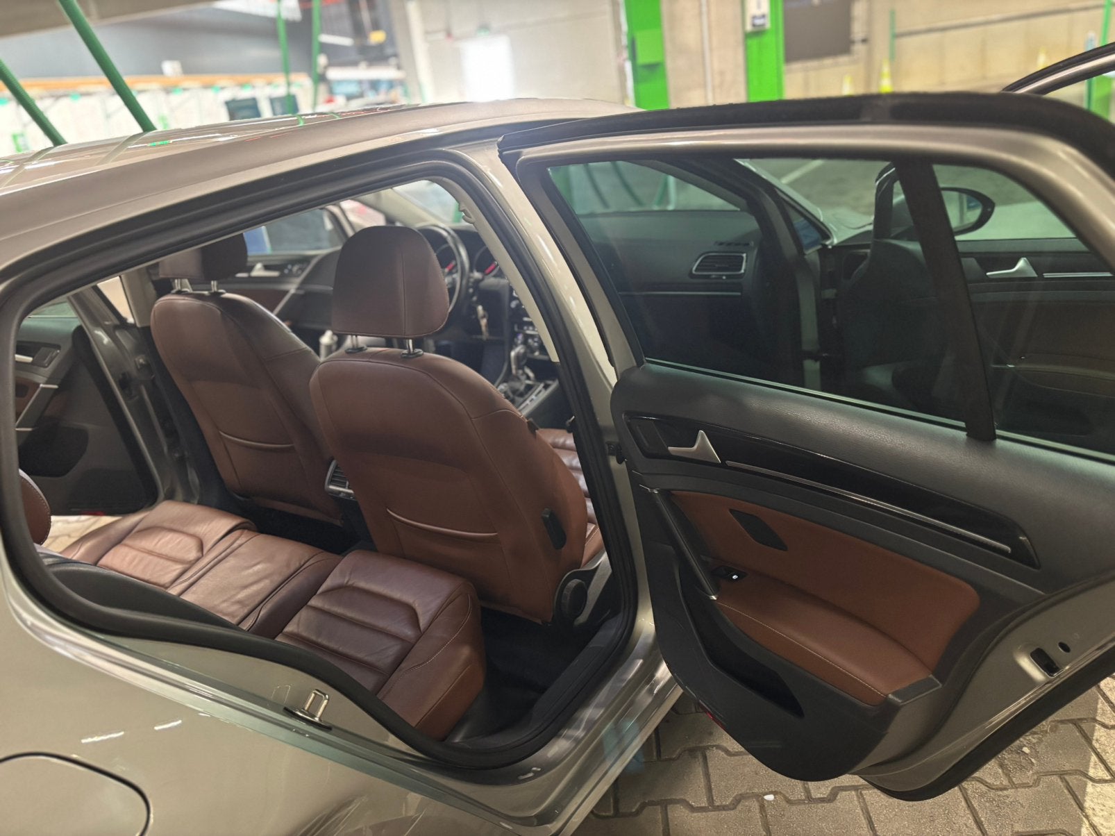 Volkswagen golf 7 2017, Achat, 4 cm³, Carnet d'entretien, 5 portes