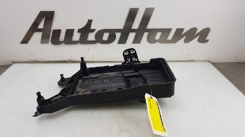 BAC A BATTERIE Volkswagen Tiguan (AD1) (01-2016/04-2024), Utilisé, Volkswagen