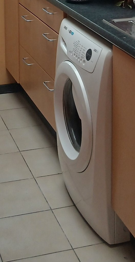Wasmachine zanussi, Electroménager, 85 à 90 cm, 1600 tours ou plus, Comme neuf, Enlèvement