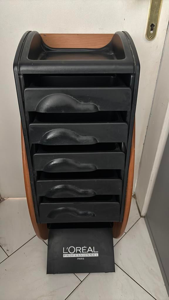 trolley de coiffure l'oréal, Enlèvement