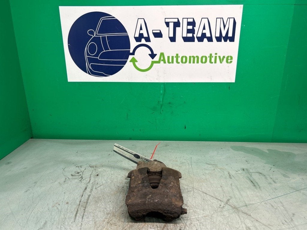 ETRIER DE FREIN AVANT DROIT Volkswagen Fox (5Z), Volkswagen, Volkswagen AG, Utilisé, Kundenbetreuung@volkswagen.de