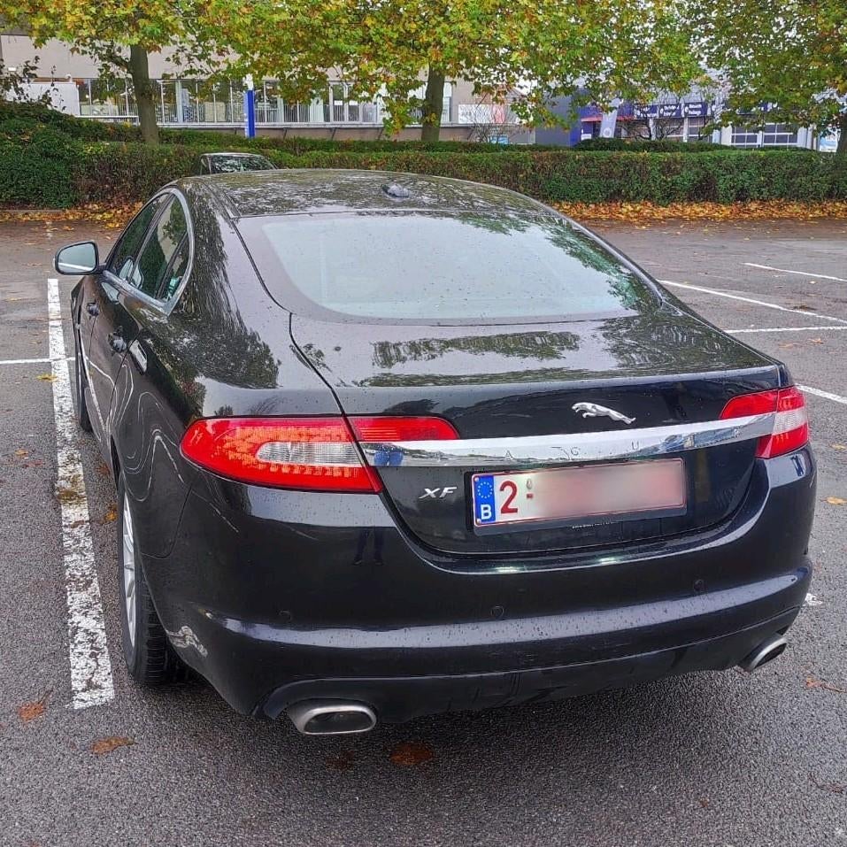 Jaguar XF 2.7 V6 Diesel, met keuring voor verkoop, Auto's, Automaat, Achterwielaandrijving, Zwart, Zwart