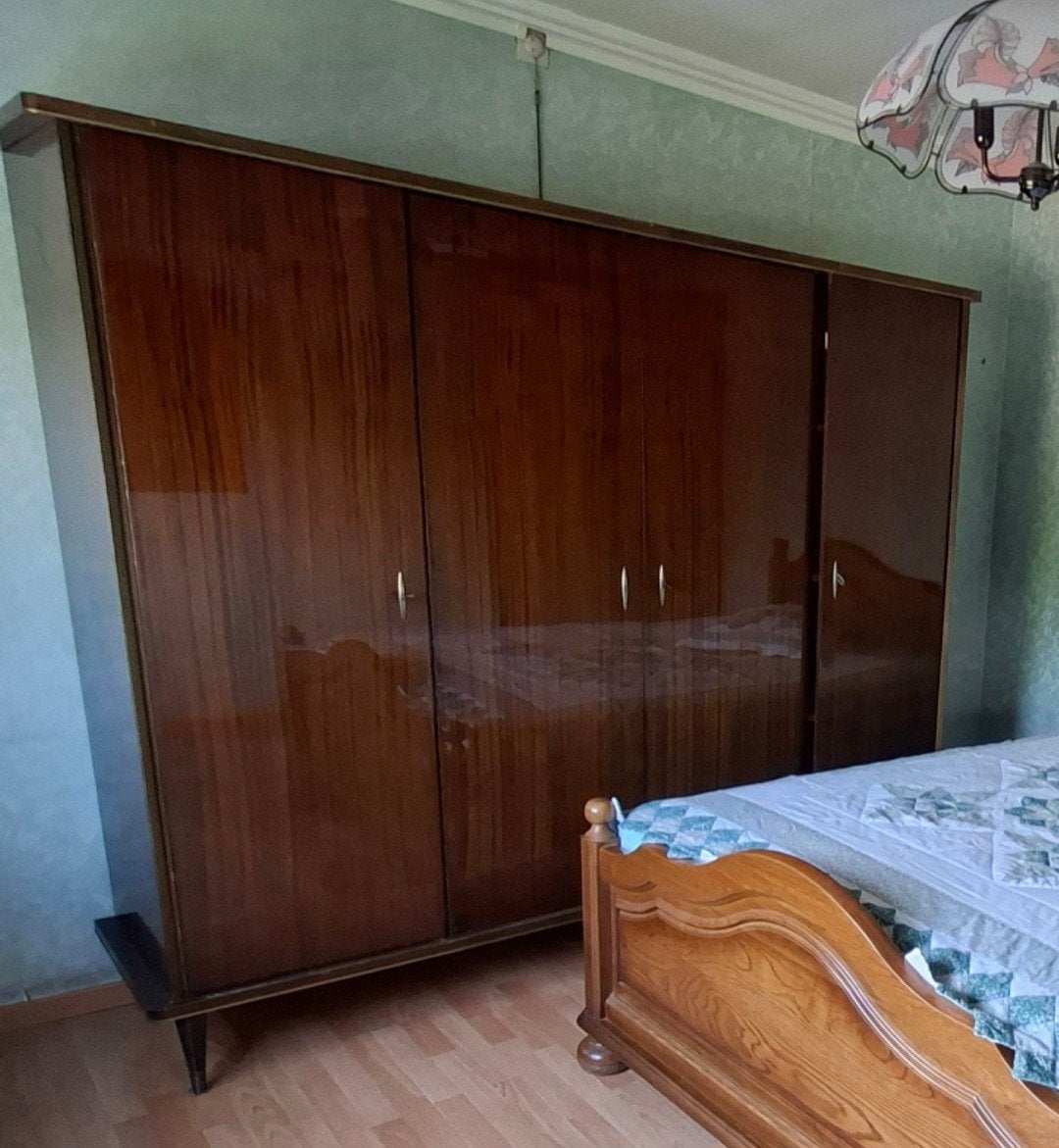 Originele mid-century mahoniehouten kledingkast, 4-deurs, Antiek en Kunst, Ophalen