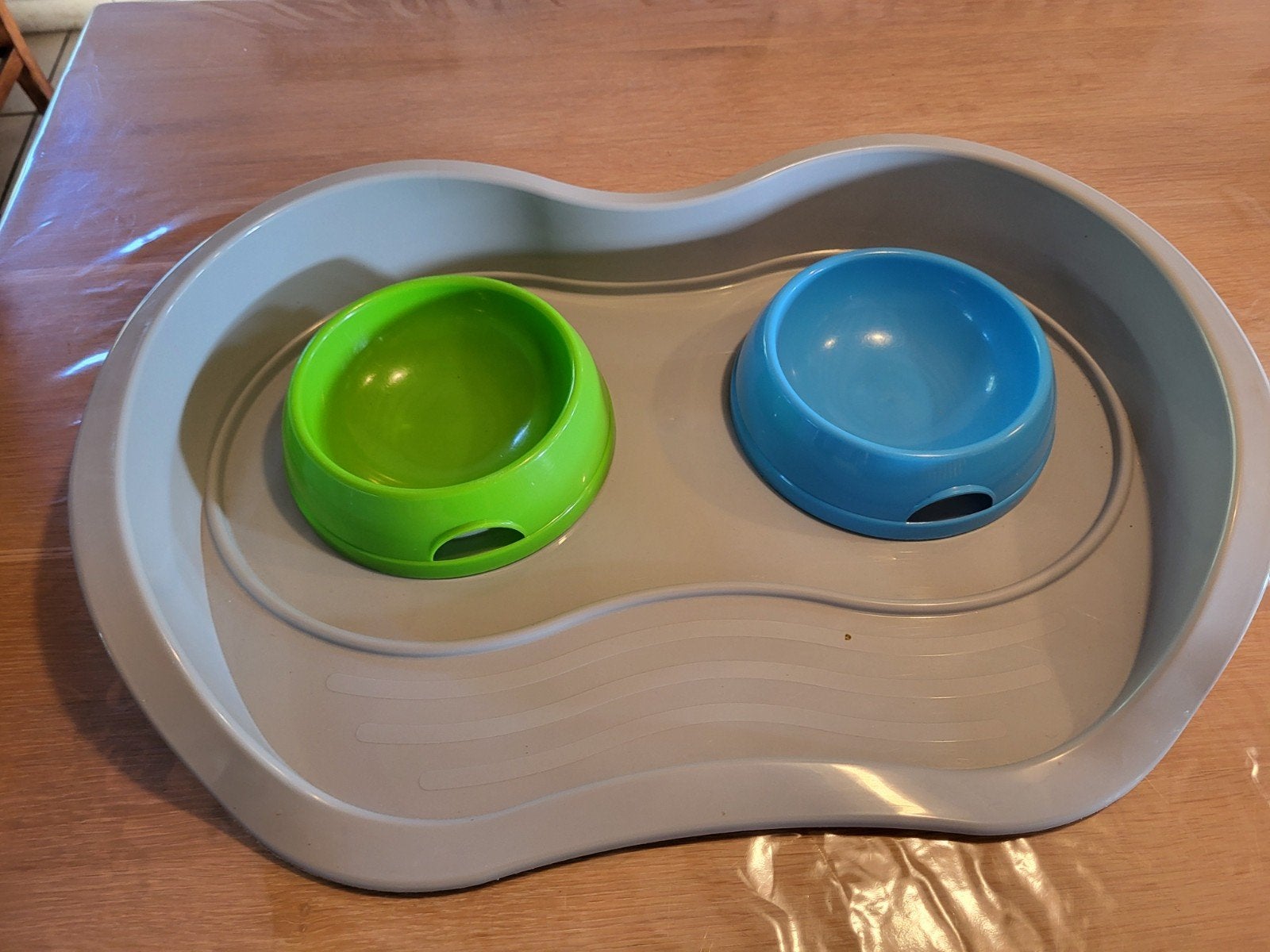 honden drink en voerbak met extra onderschotel, Dieren en Toebehoren, Ophalen, Zo goed als nieuw