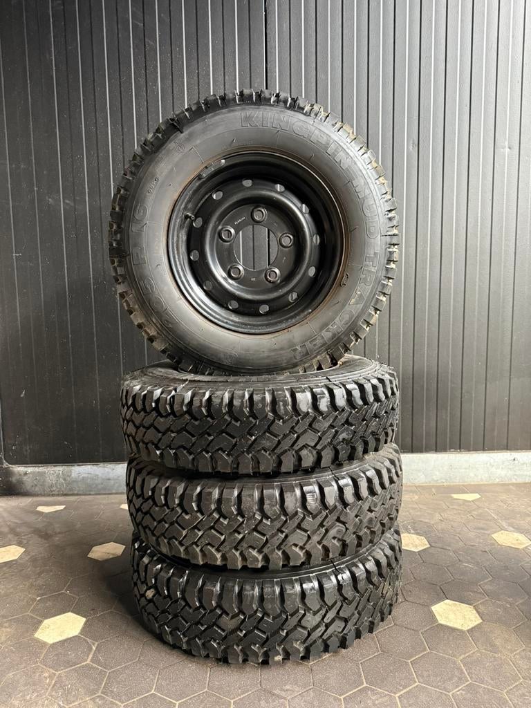 Velgen + mud banden Defender, Auto-onderdelen, Ophalen, Band(en)
