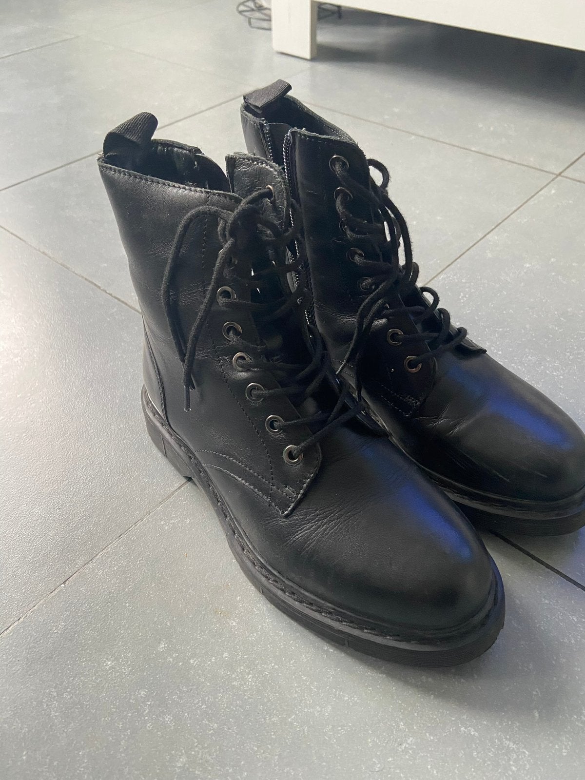 Bottes femme en cuir, Enlèvement, Comme neuf