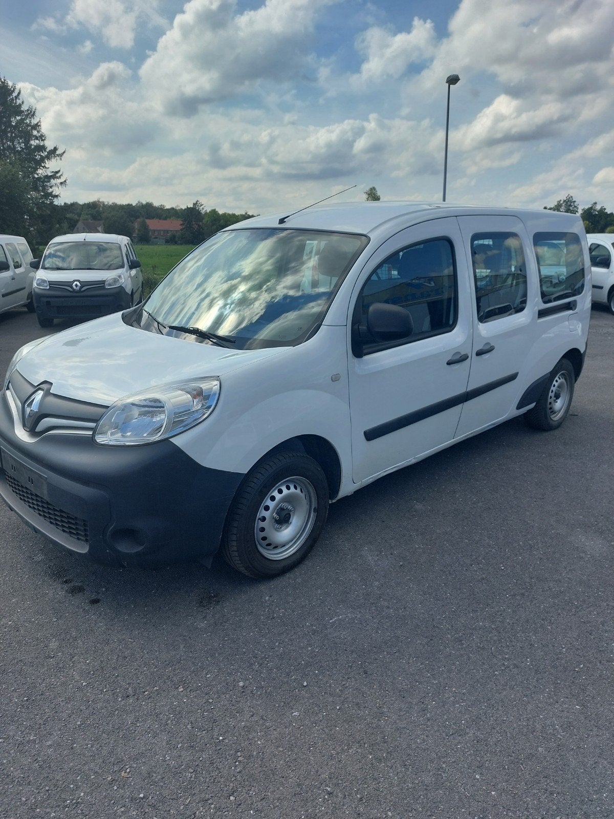 RENAULT KANGOO1.5DCI MAXI DUBBElCABINE5PL EURO6 PR9750€exbt, Auto's, Voorwielaandrijving, Stof, Euro 6, 4 cilinders