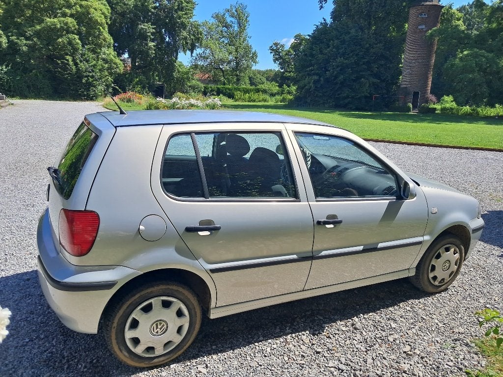 VW Polo - essence - 2000, Argent ou Gris, Boîte manuelle, 44 kW, Particulier
