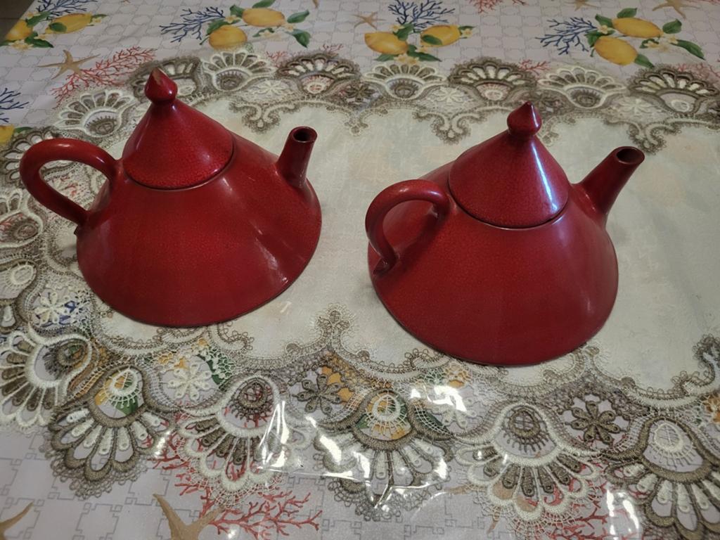 Lot de 2 théières rouges vintage en céramique, Enlèvement