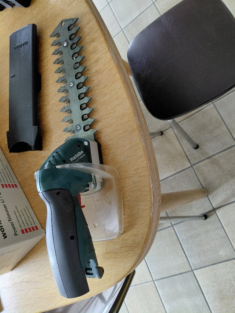 haagschaar, Ophalen, Gebruikt, Accu, Metabo