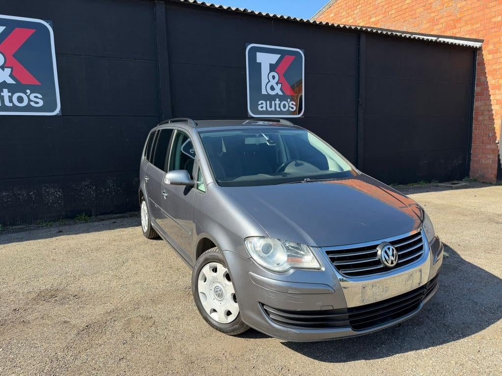Volkswagen Touran 1.6i, Auto's, Automaat, Monovolume, Bedrijf, Touran