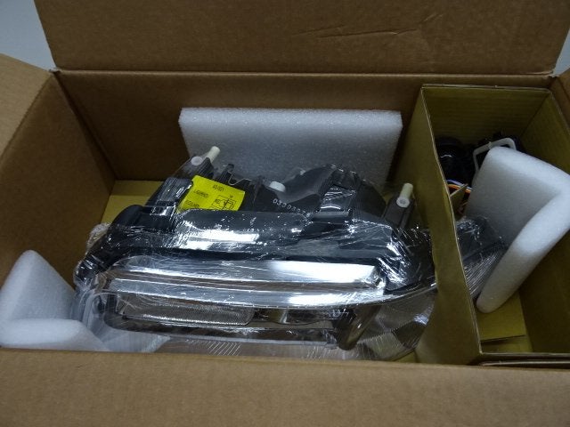 KOPLAMP LINKS Audi A4 (B5) (01-1994/08-2001), Info@audi.de, Audi, Audi AG, Gebruikt