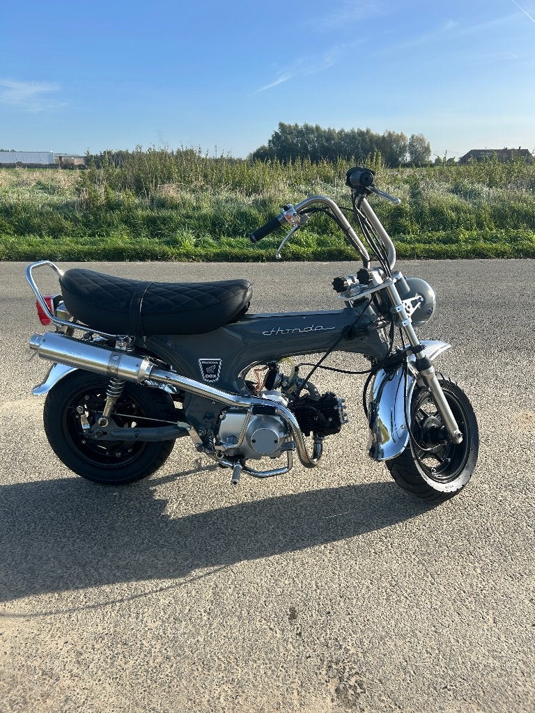 Lowrider Dax 2023 740km - €1450 Wie vandaag komt!, Ophalen, 72 cc, 4 versnellingen, Klasse B (45 km/u)
