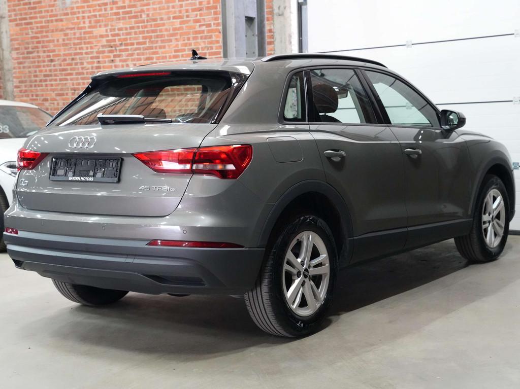 Audi Q3 PHEV 45 TFSIe Plug in Hybride CarPlay Garantie, Auto's, Audi, Automaat, 149 pk, Gebruikt, 4 cilinders
