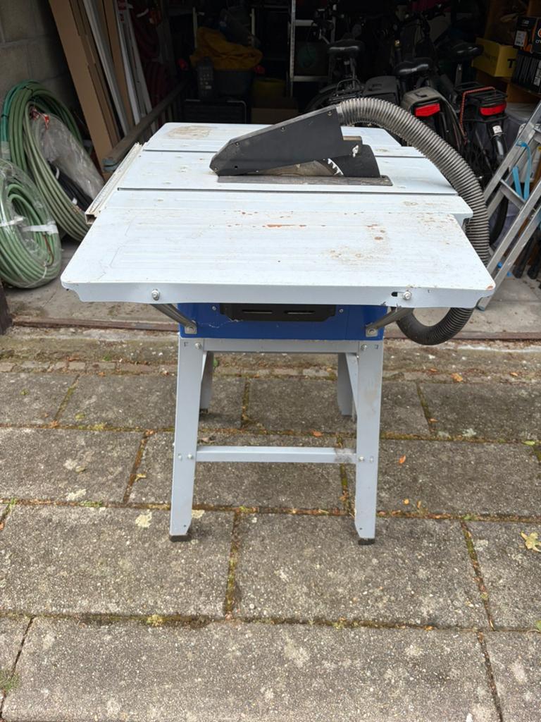 Zaagtafel Powerplus  1500W - 4700 tr/min 230V bj 2014, Doe-het-zelf en Bouw, Gereedschap | Zaagmachines, Ophalen, Zo goed als nieuw