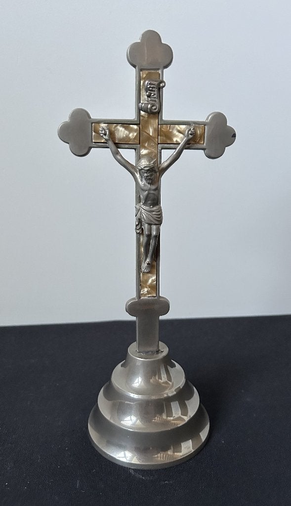 Belle croix en métal avec Jésus, Antiquités & Art, Enlèvement ou Envoi