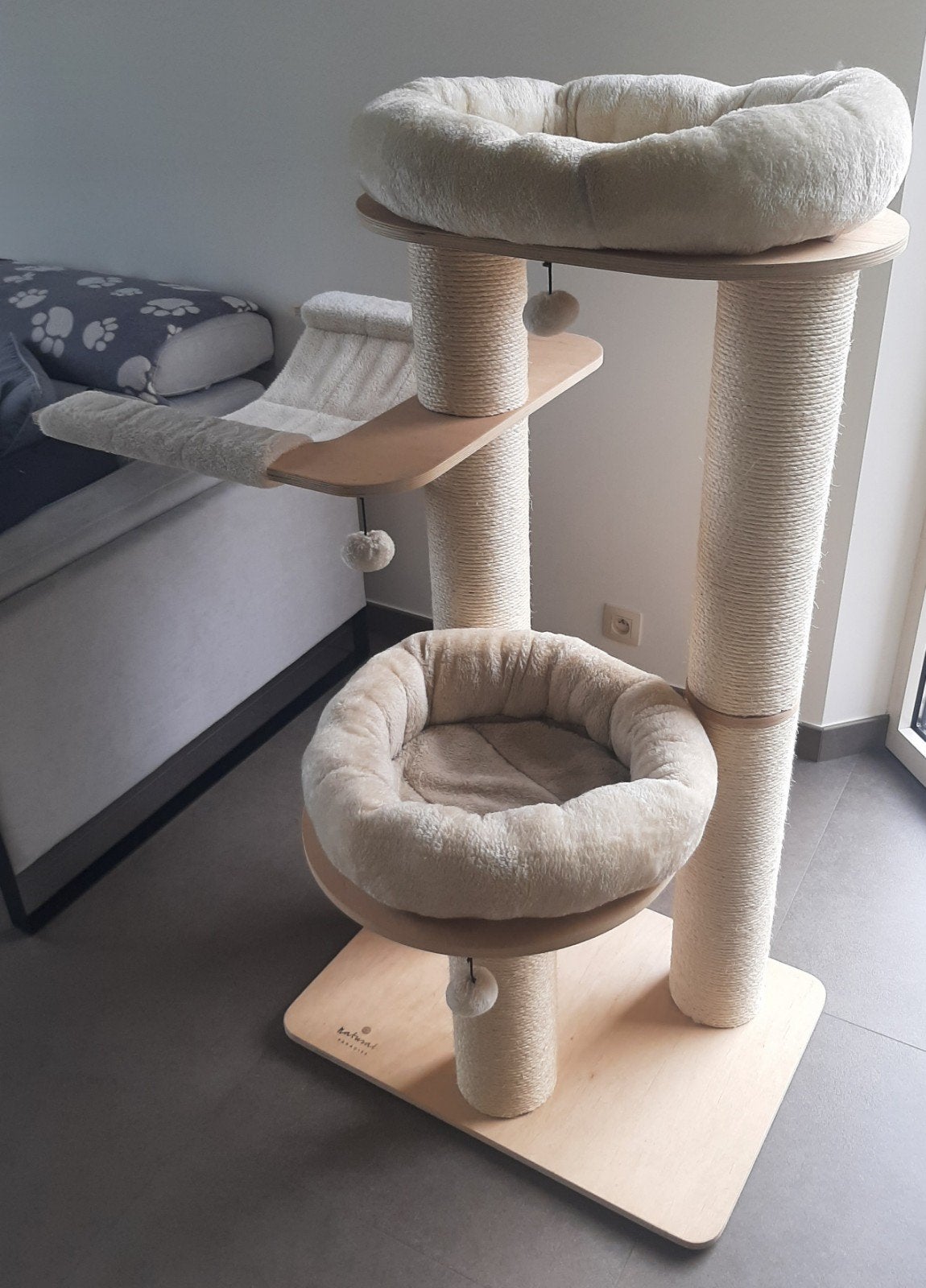 Krabpaal voor grote katten, Ophalen