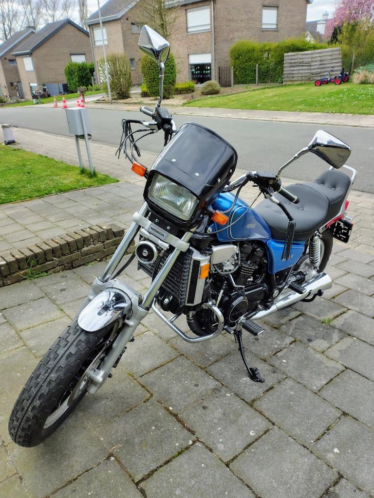 Honda VF750 V45 Magna, Permis Moto A, 750 cm³, Plus de 35 kW, Chopper