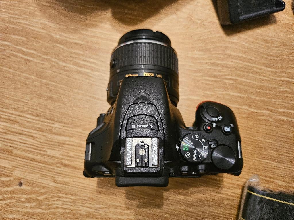 Nikon D5500 + Obj. 18-55 + tas + 16 GB SD + 2e batterij, Audio, Tv en Foto, Fotocamera's Digitaal, Ophalen of Verzenden, Zo goed als nieuw