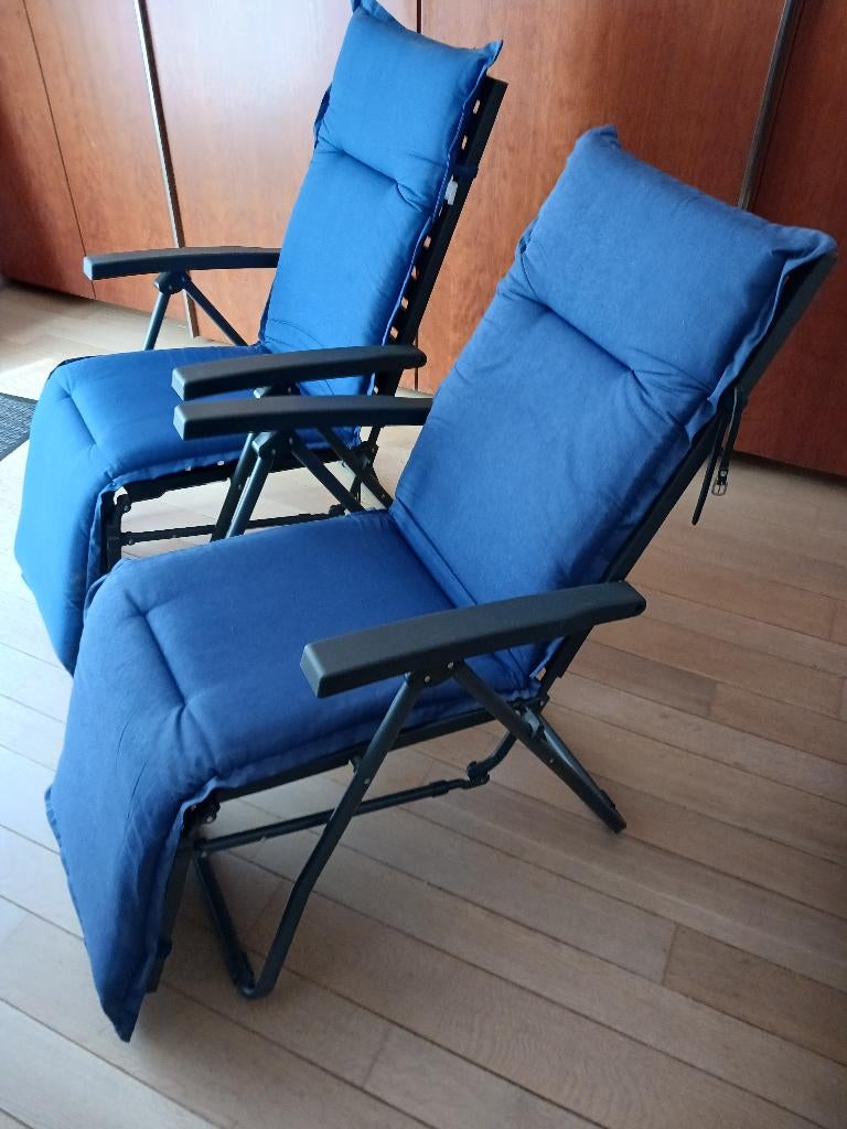 opkapbare ligstoelen . prijs voor de 2 : 75, Tuin en Terras, Ligbedden, Ophalen, Zo goed als nieuw, Aluminium, Verstelbaar