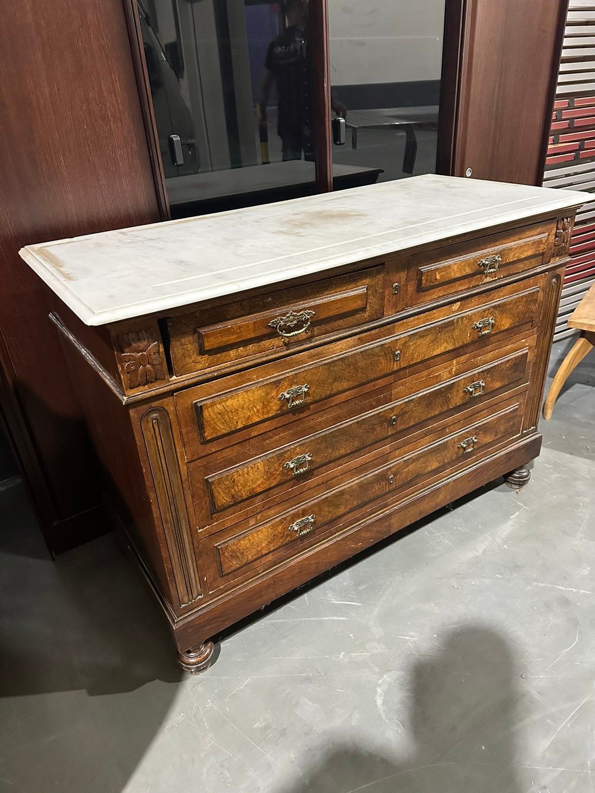 Commode en bois avec plateau en marbre, Maison & Meubles, Enlèvement, Comme neuf