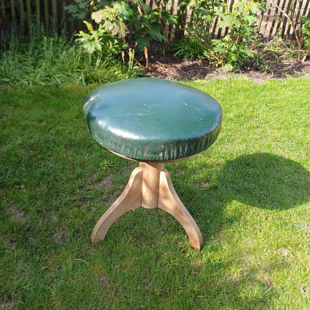 Leuke groene pianostoel, Antiquités & Art, Antiquités | Meubles | Chaises & Canapés, Enlèvement
