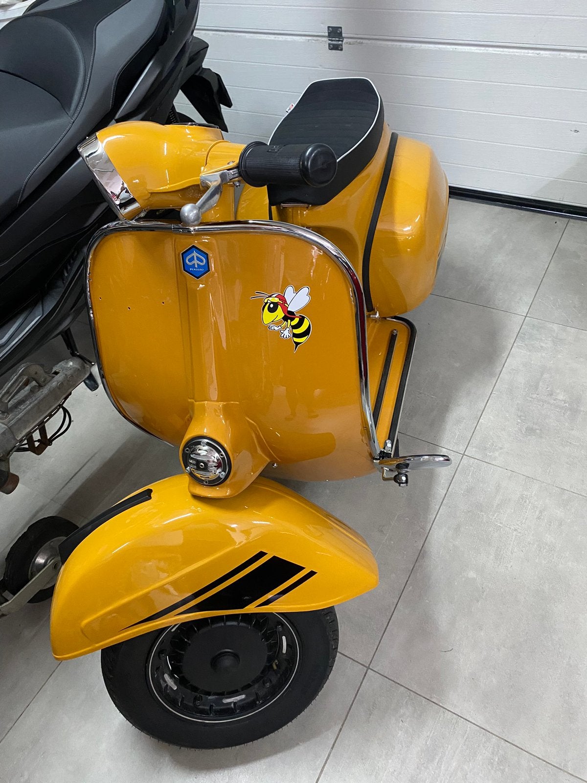 Vespa 160 gt, Particulier, Neuf