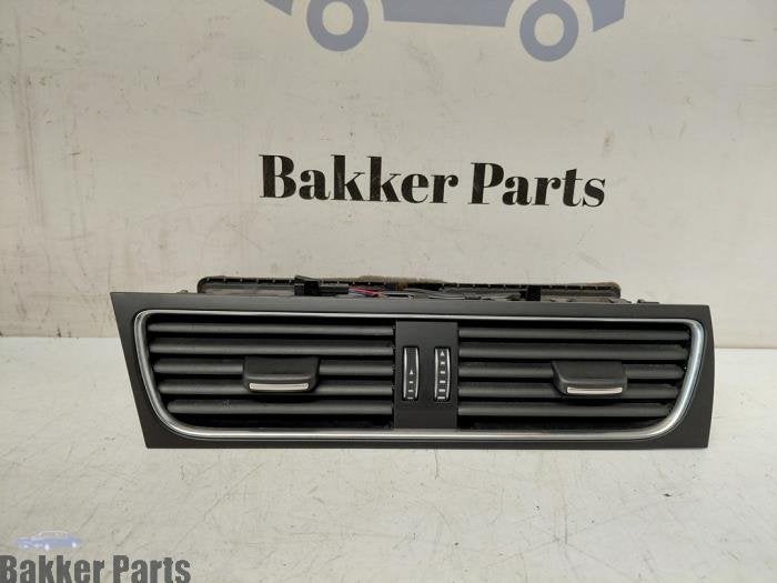 Grille aération tableau de bord d'un Audi S5, Autos : Pièces & Accessoires, Tableau de bord & Interrupteurs, Audi, Utilisé, 3 mois de garantie