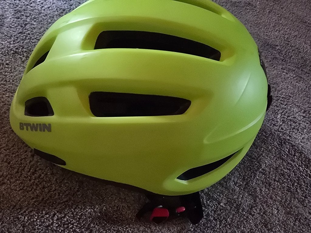 Casque de vélo Btwin, taille 53-58 cm, Garçon ou Fille, Utilisé, Decathlon Btwin, Enlèvement