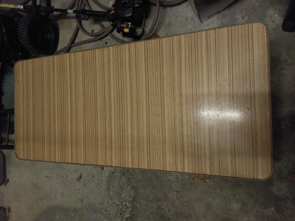 TABLE DE SALON, 100 à 150 cm, Enlèvement, Utilisé, Moins de 50 cm