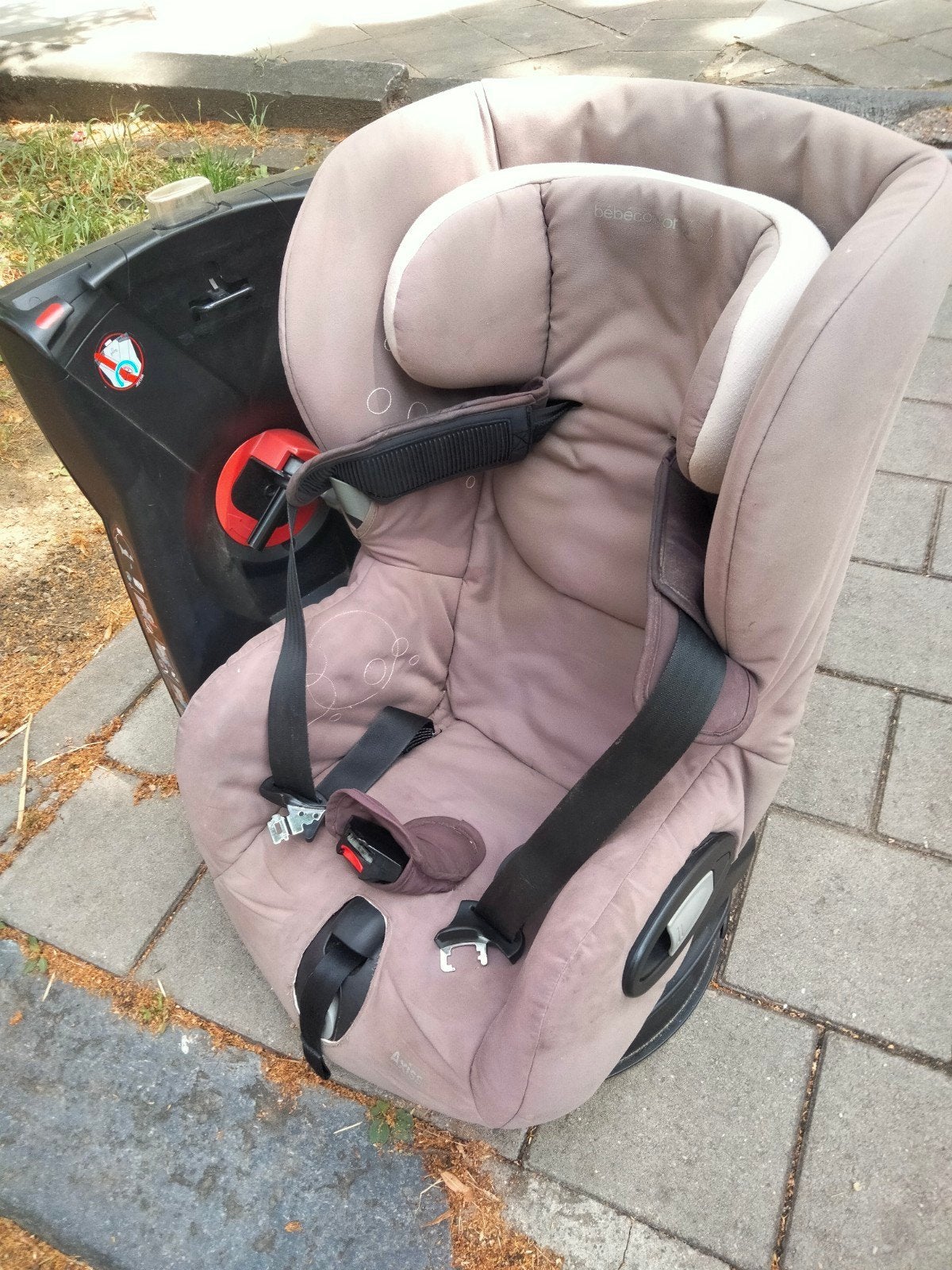 Siège AXISS, Enfants & Bébés, Sièges auto, Enlèvement