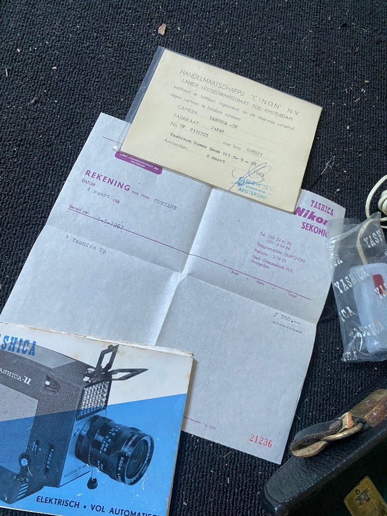 YASHICA-UP filmcamera uit 1963 met accessoires, Ophalen of Verzenden, Filmcamera