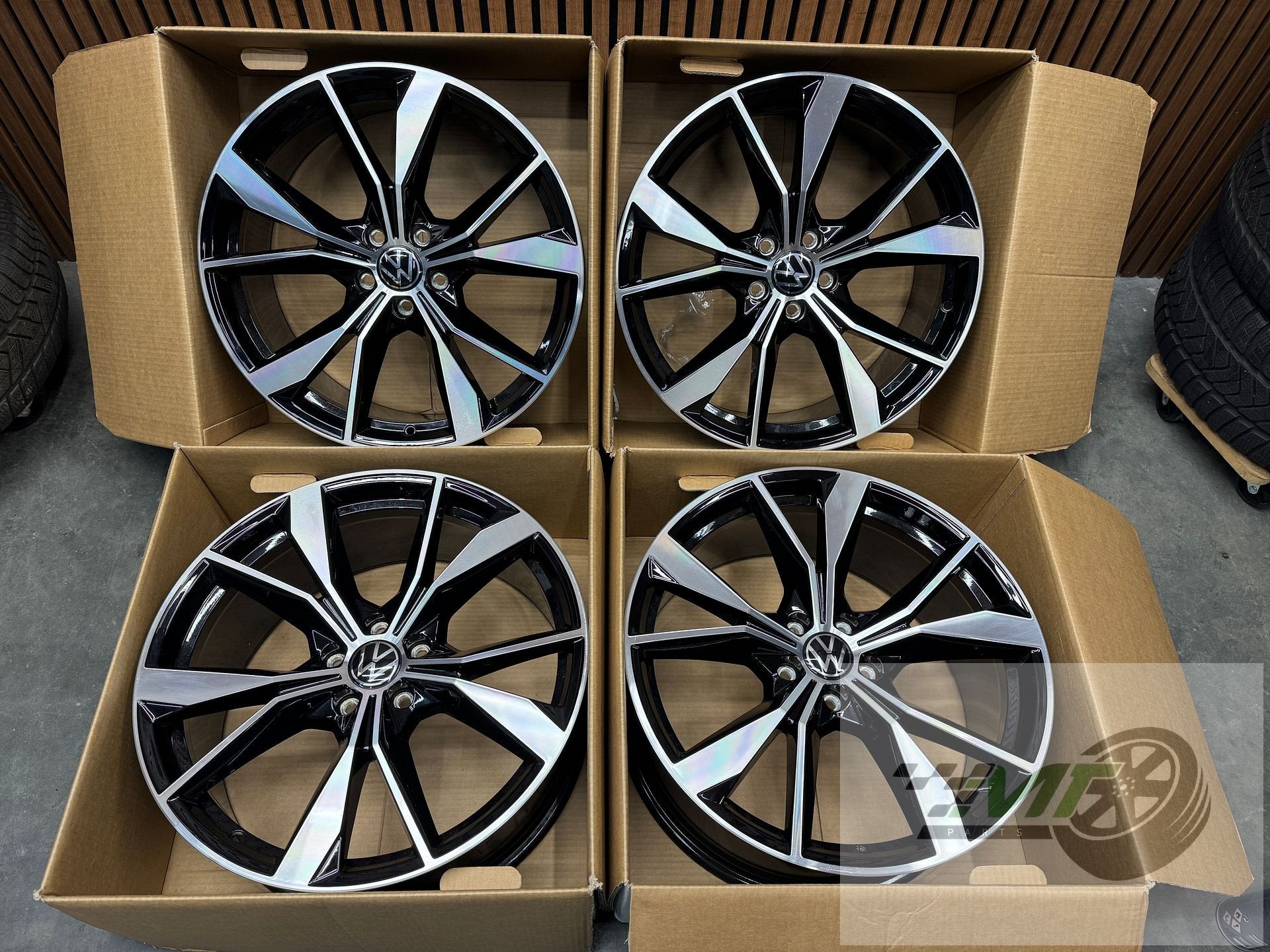 20" Vw Tiguan Tayron MISANO suzuka york leeds passat NEW OEM, Neuf, Véhicule de tourisme, -, 20 pouces