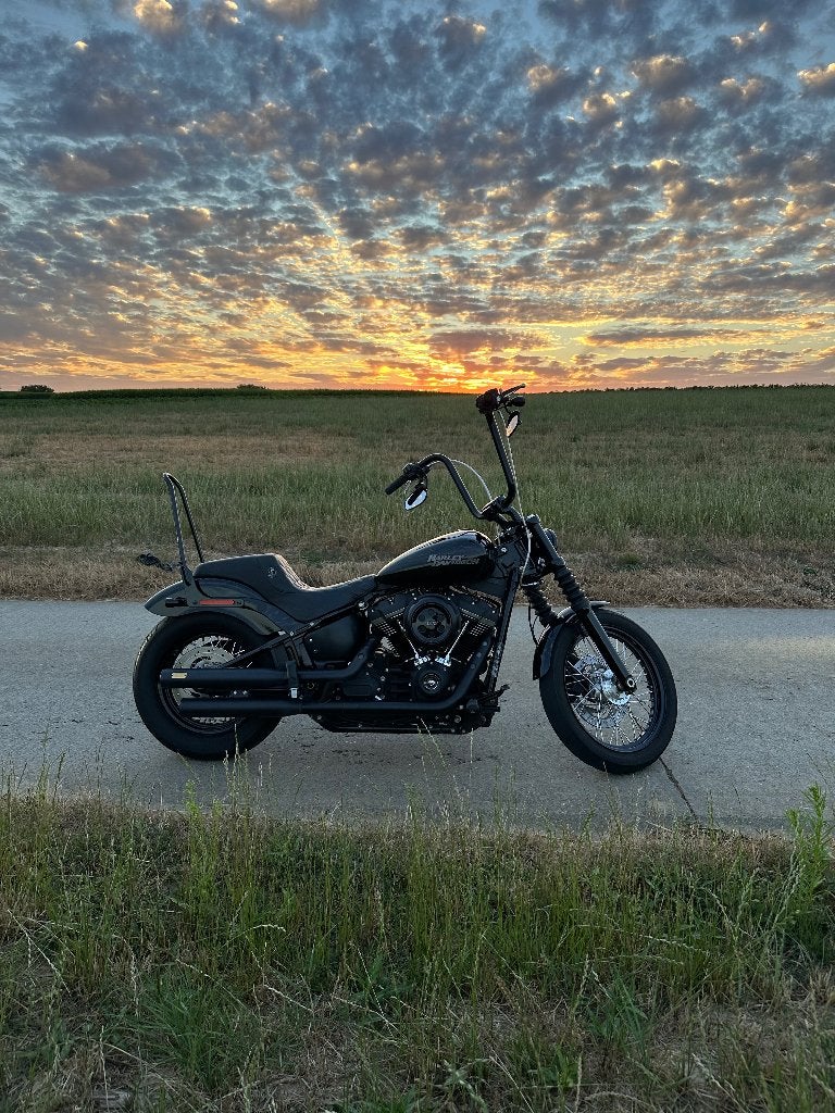 Harley davidson streetbob, Motoren, Motoren | Harley-Davidson, Occasion, 4 cilinders, Particulier, Meer dan 35 kW