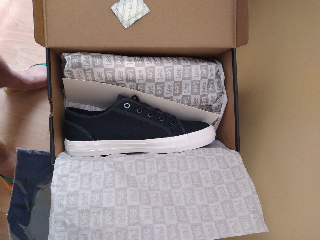 chaussure, Enlèvement, Neuf