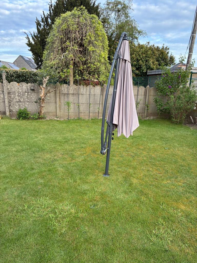 Parasol, Ophalen, Zo goed als nieuw