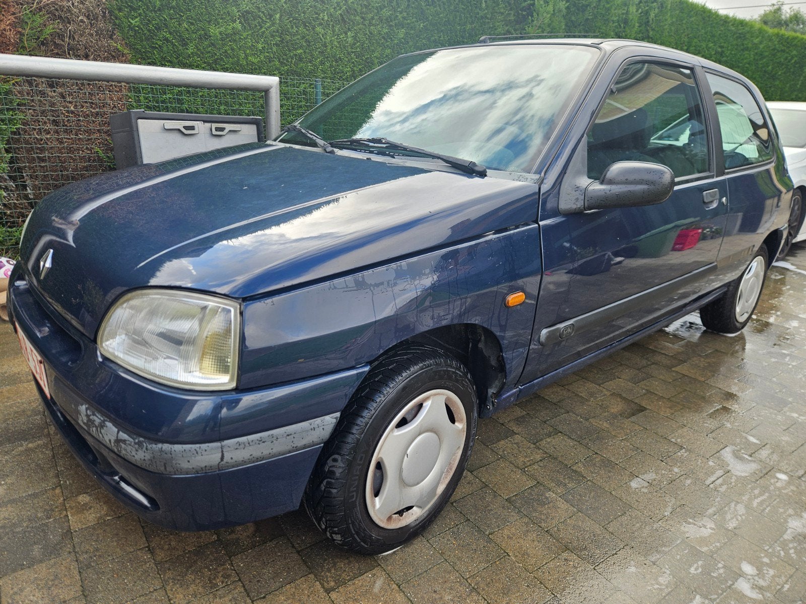 Renault Clio 1.4  automaat 1e eigenaar, Auto's, Renault, 4 cilinders, Blauw, 5 zetels, 1400 cc
