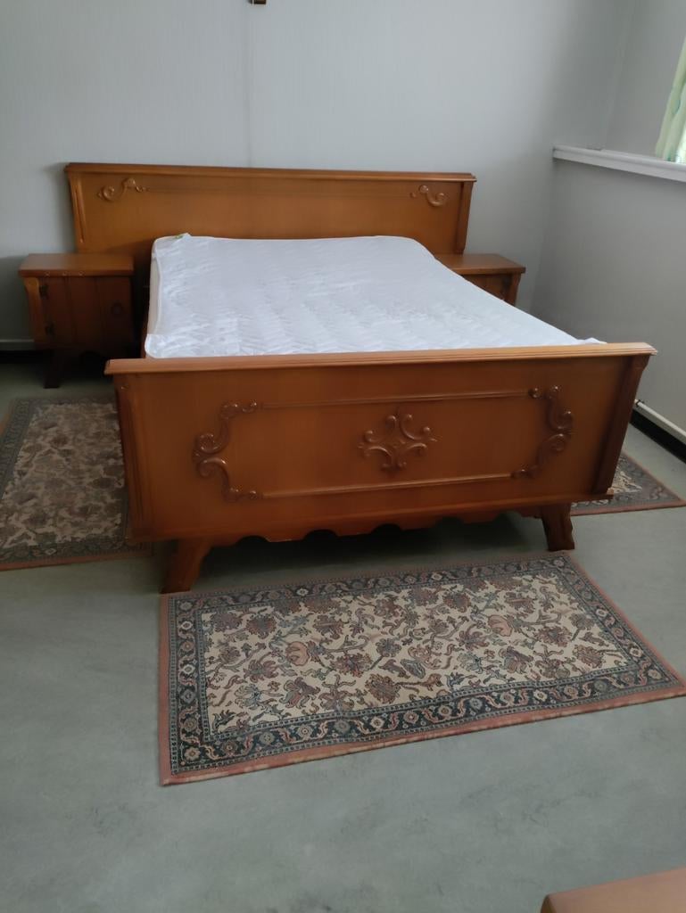 Volledige slaapkamer., Ophalen