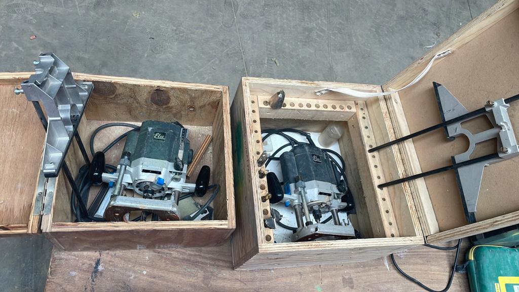 2x bovenfrees Elu, Doe-het-zelf en Bouw, Gereedschap | Freesmachines, Ophalen, Bovenfrees