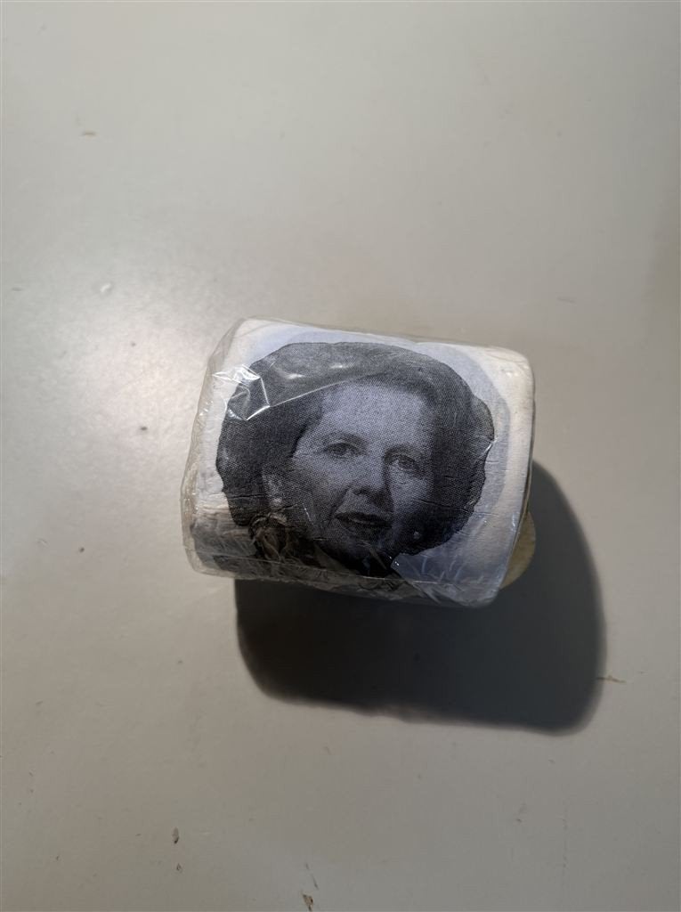 wc papier - Vintage Margaret Thatcher Toilet paper, Ophalen of Verzenden, Gebruikt