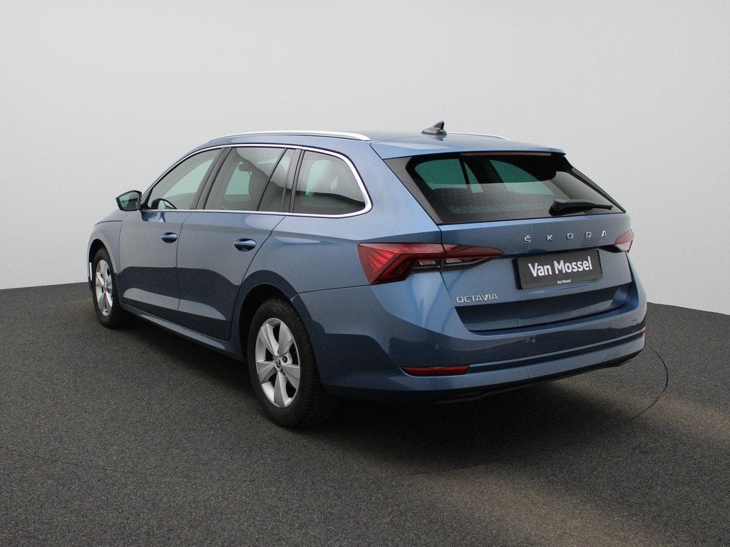 Skoda Octavia Combi 2.0 CRTDI 85kW Ambition Zetelverwarming, Voorwielaandrijving, Stof, Gebruikt, https://public.car-pass.be/vhr/6280def6-9bce-4f36-bc47-d367b95cc5e0