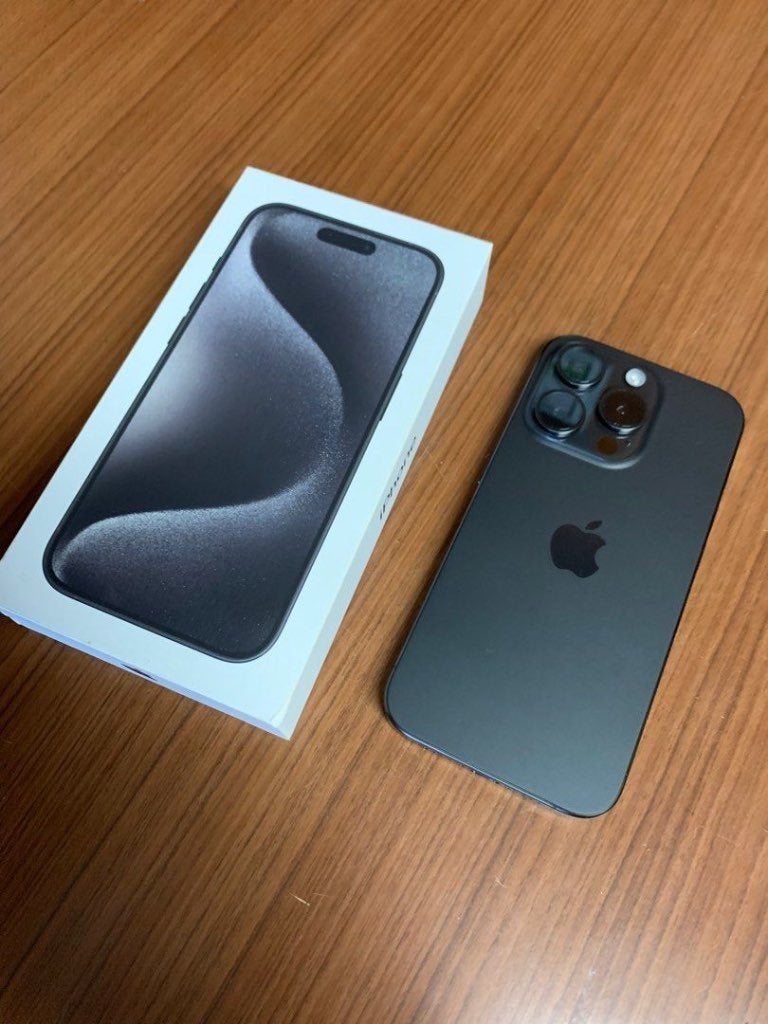 Apple iphone 15 pro 256 GB black Titanium nieuwstaat garanti, Enlèvement, Comme neuf, Apple