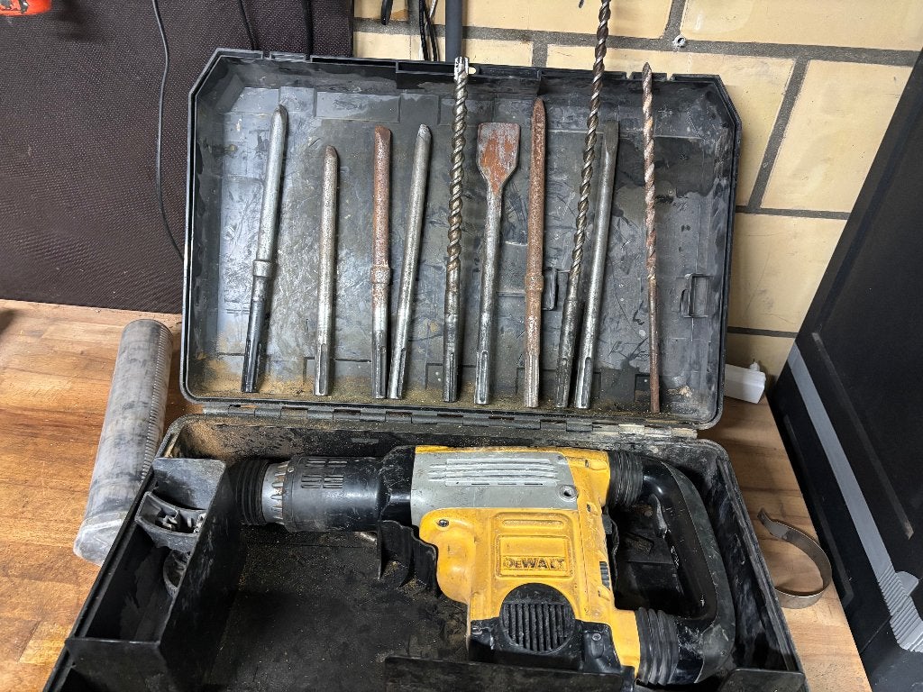 Dewalt boor en schiethamer, Ophalen, Boor- en/of Breekhamer, Klopboormechanisme, Gebruikt