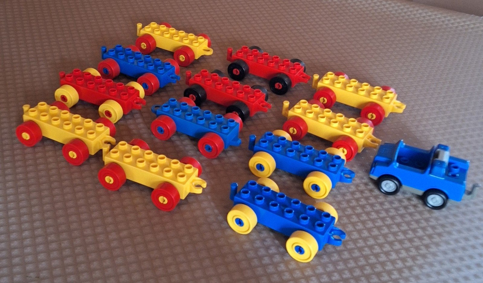 Duplo Auto en 12 aanhangwagens, Ophalen, Duplo