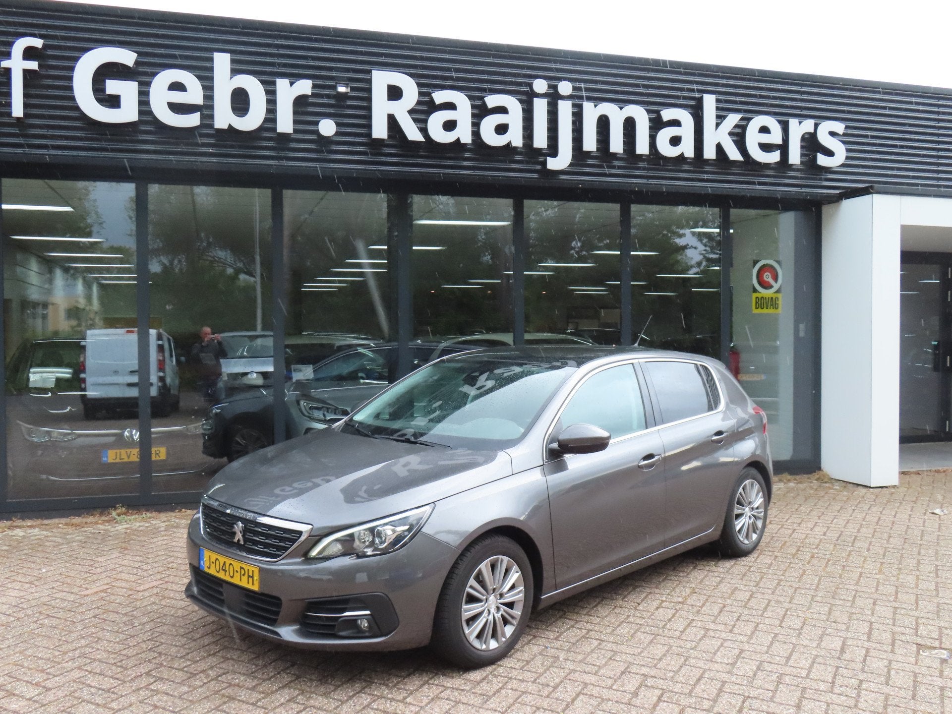 Peugeot 308 1.2 PureTech Allure*Panoramadak*Navi*, Argent ou Gris, Achat, Boîte manuelle, 131 ch