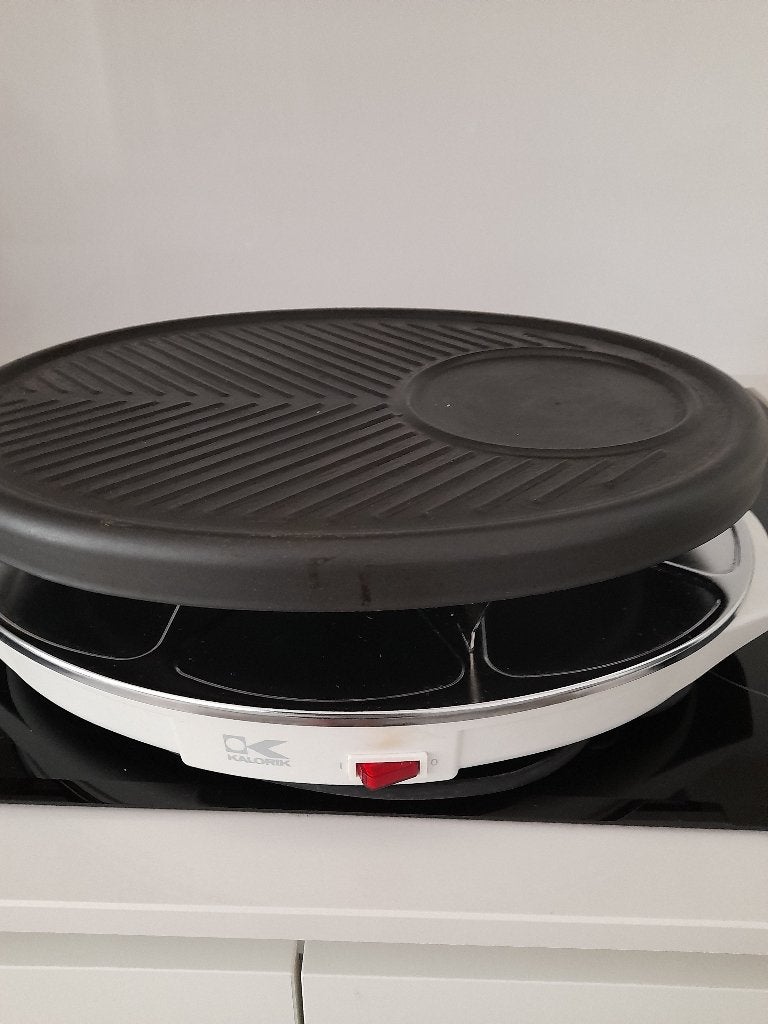 Assiette à raclette et à crêpes Grill-Gourmet, Maison & Meubles, Enlèvement, Utilisé, Fonte, Autres types